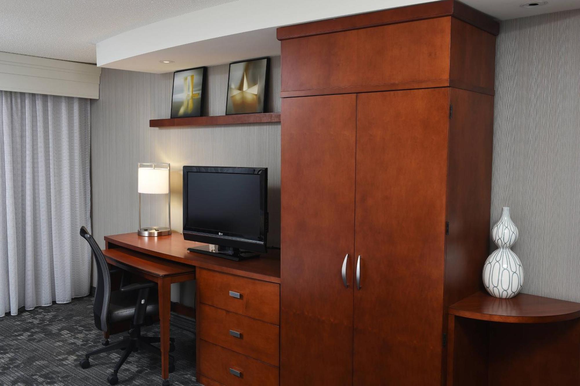 Courtyard By Marriott Sioux Falls Buitenkant foto